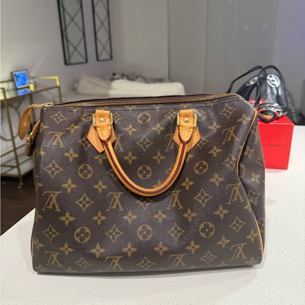 Vintage Louis Vuitton speedy 30